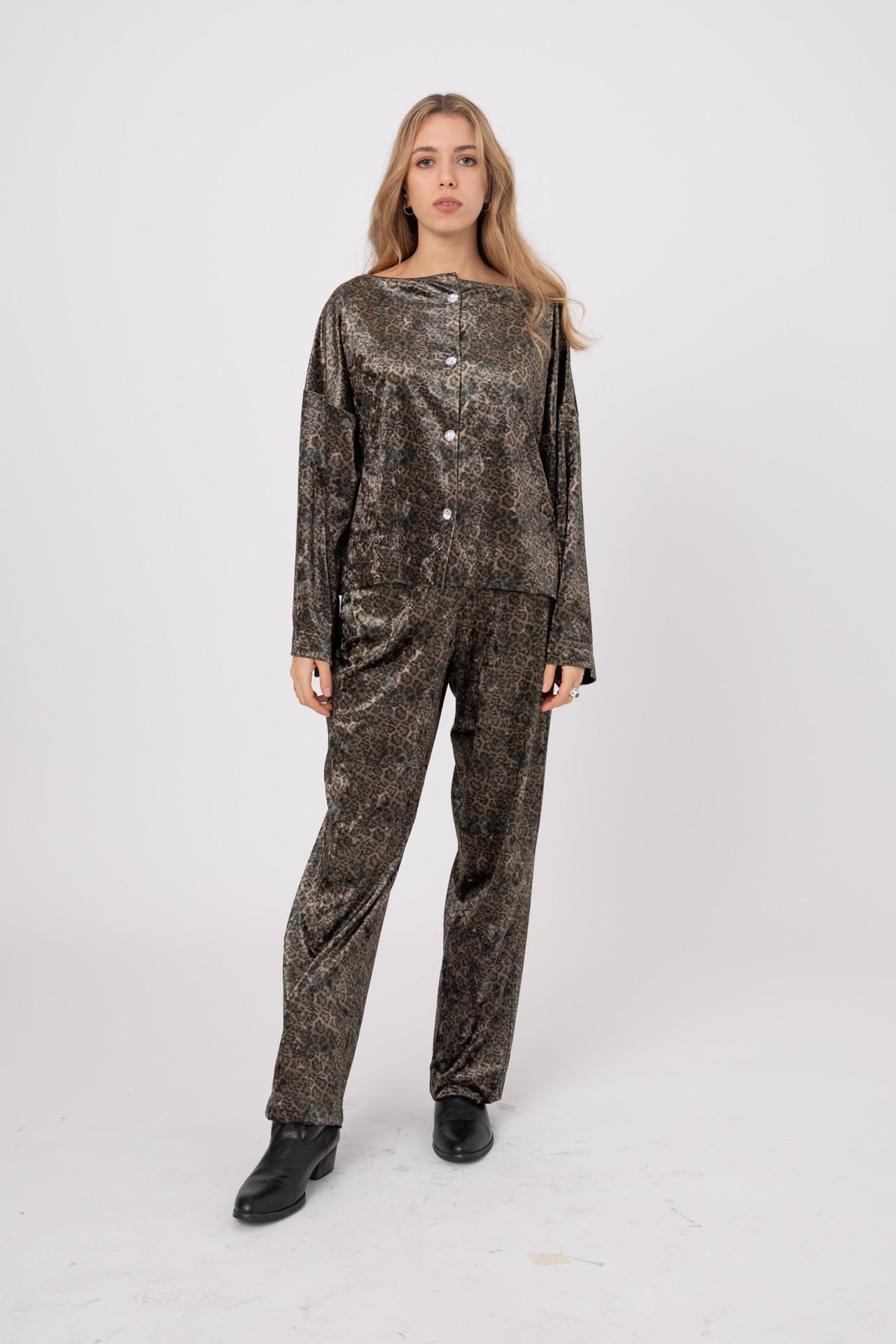 Leopard Green Japanese Velvet Shirt with Round Crystal Buttons POPA