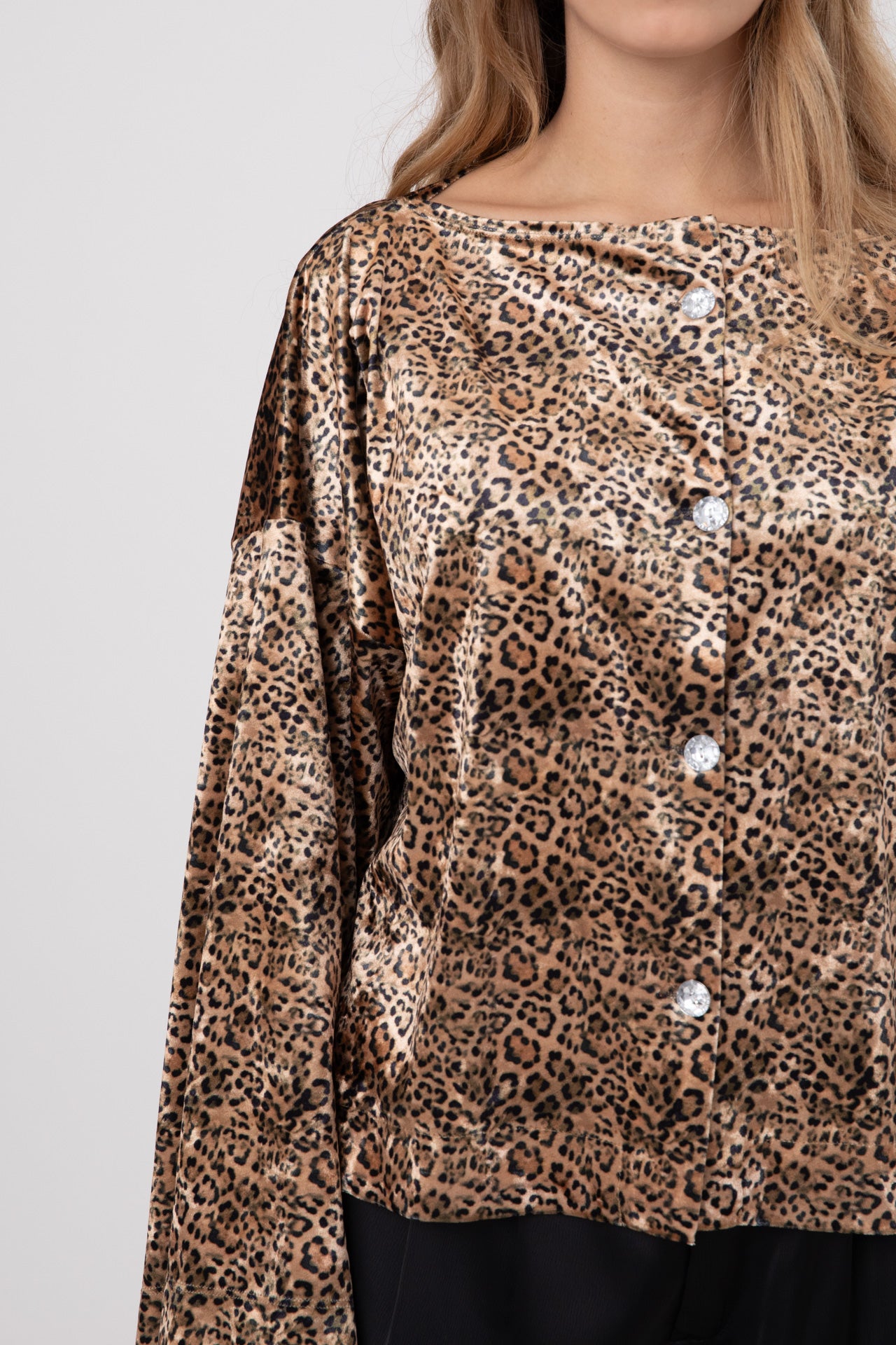 Leopard Japanese Velvet Shirt with Round Crystal Buttons POPA