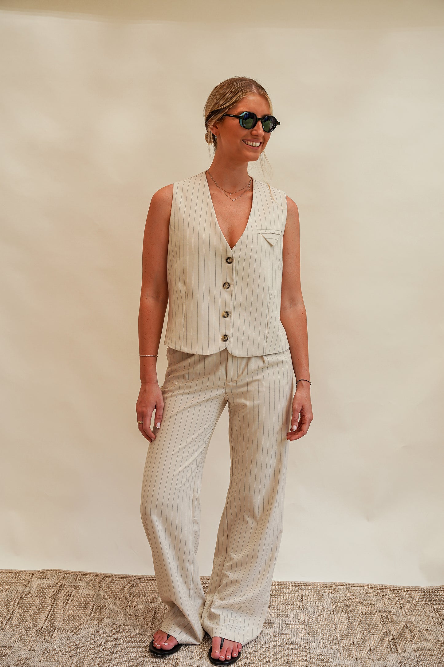 Poni Vest
