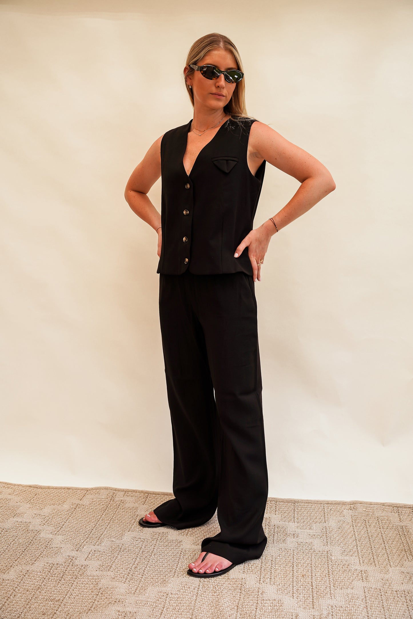 Poni Vest